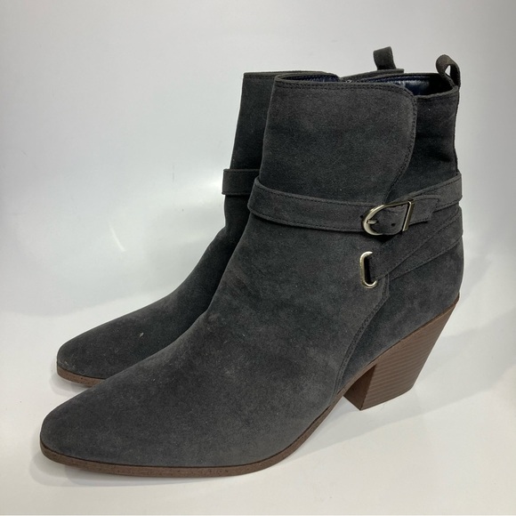 JF j. Ferrar gray faux leather ankle boots heels womens size 10 professional - Picture 3 of 8